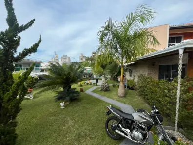 Lote/Terreno à venda, 742m² no Praia dos Amores, Balneário Camboriú