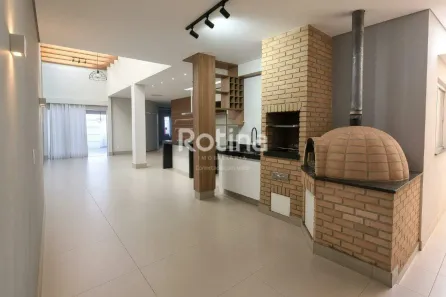 Casa com 4 Quartos à venda, 240m² no Santa Rosa, Uberlândia