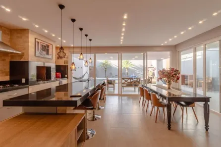 Sobrado com 3 Quartos à venda, 480m² no Country, Cascavel