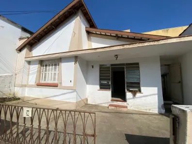Casa com 2 Quartos para alugar, 90m² no Alto de São João, Taubaté