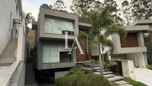 Casa de Condomínio com 3 Quartos para alugar, 450m² no Tamboré, Santana de Parnaíba