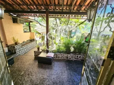 Imóvel Comercial à venda, 550m² no Grajaú, Rio de Janeiro