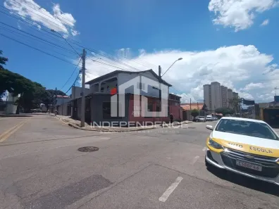 Casa à venda, 322m² no Vila Industrial, São José dos Campos