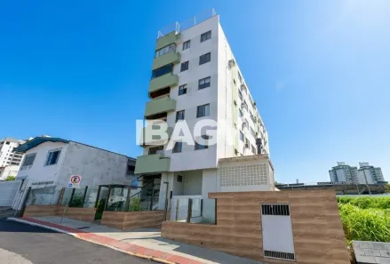 Apartamento com 3 Quartos para alugar, 187m² no Canto, Florianópolis
