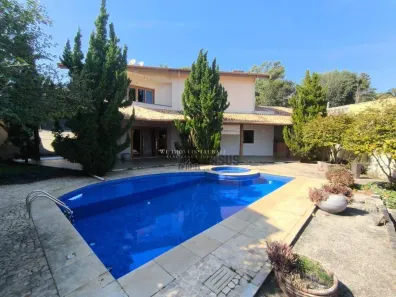 Sobrado com 3 Quartos à venda, 570m² no Monte Belo, Taubaté