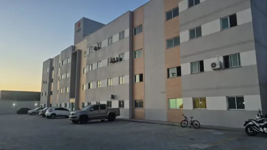 Apartamento com 2 Quartos para alugar, 52m² no Parque Leblon, Caucaia