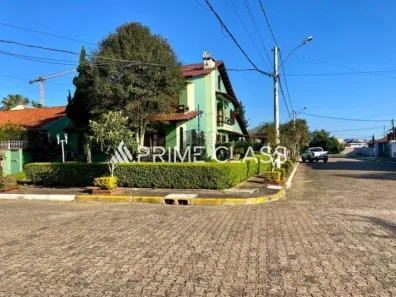 Sobrado com 4 Quartos à venda, 420m² no Igara, Canoas
