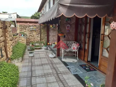 Casa com 3 Quartos à venda, 113m² no Maria Paula, São Gonçalo