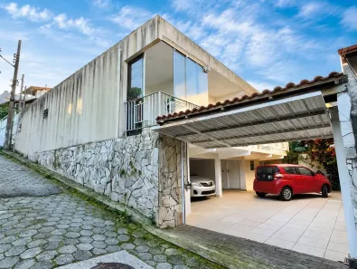 Casa com 3 Quartos à venda, 225m² no Ingleses do Rio Vermelho, Florianópolis