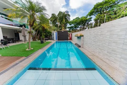 Casa de Condomínio com 4 Quartos à venda, 280m² no Jardim São Vicente, Cotia