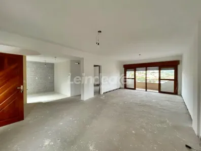 Apartamento com 2 Quartos para alugar, 150m² no Medianeira, Porto Alegre