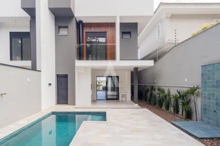 Sobrado com 3 Quartos à venda, 192m² no Saguaçu, Joinville
