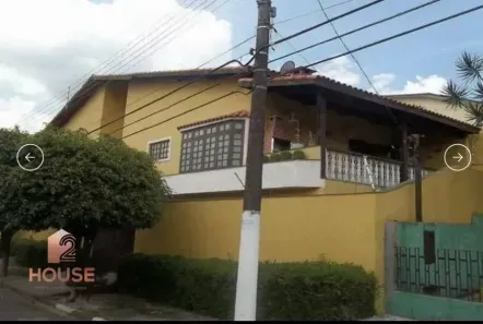 Sobrado com 3 Quartos à venda, 335m² no Jardim das Cerejeiras, Arujá