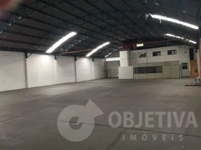 Galpão/Depósito/Armazém para alugar, 2000m² no Marta Helena, Uberlândia