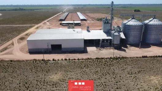 Fazenda/Sítio com 21 Quartos à venda, 43850000m² no , Tailândia