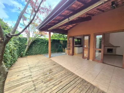 Casa de Condomínio com 3 Quartos à venda, 200m² no Jardim Caiapiá, Cotia
