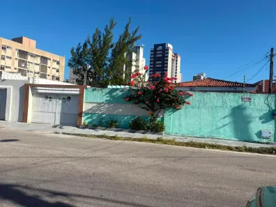 Casa com 3 Quartos à venda, 484m² no Vicente Pinzon, Fortaleza