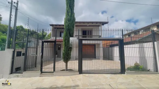 Casa com 3 Quartos à venda, 229m² no Salgado Filho, Caxias do Sul