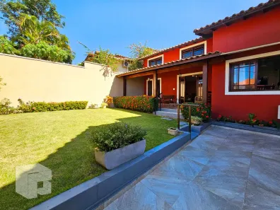 Casa com 3 Quartos à venda, 260m² no Glória, Macaé