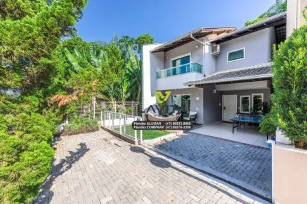 Casa de Condomínio com 3 Quartos para venda ou aluguel, 180m² no Vorstadt, Blumenau