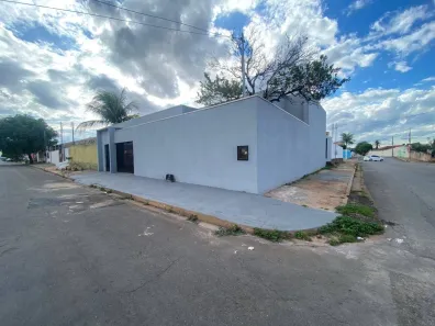 Casa com 3 Quartos para alugar, 230m² no Morada da Serra, Cuiabá
