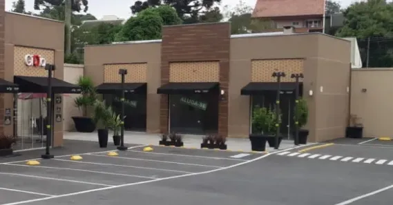 Ponto Comercial para alugar, 65m² no São Lourenço, Curitiba