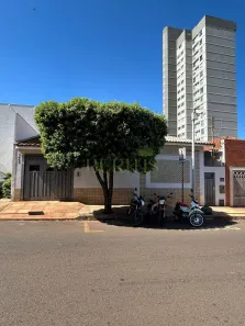 Imóvel Comercial com 5 Quartos para alugar, 230m² no Setor Central, Rio Verde
