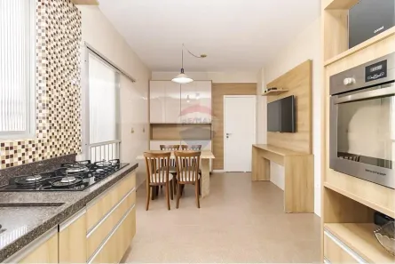 Apartamento com 3 Quartos à venda, 210m² no Centro, Curitiba