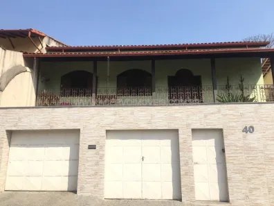 Casa com 4 Quartos à venda, 232m² no Bom Clima, Juiz de Fora