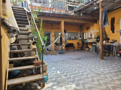 Sobrado com 6 Quartos à venda, 305m² no Vila Guaianazes, São José dos Campos