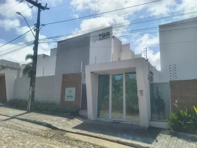 Casa com 2 Quartos para alugar, 76m² no Camurupim, Caucaia