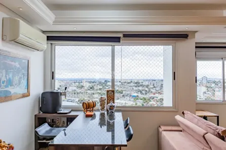 Apartamento com 2 Quartos à venda, 65m² no Vila Ipiranga, Porto Alegre