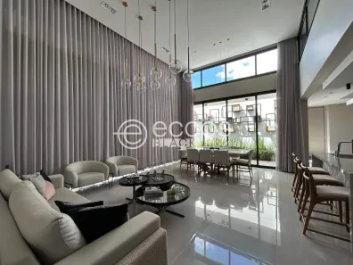 Casa com 3 Quartos à venda, 290m² no Granja Marileusa, Uberlândia