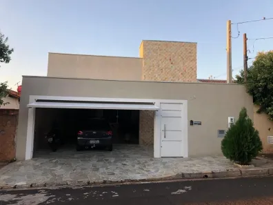 Casa com 3 Quartos à venda, 170m² no Centenário da Emancipação, São José do Rio Preto