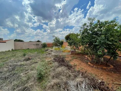 Lote/Terreno à venda, 336m² no Jardim São Bento, Uberaba