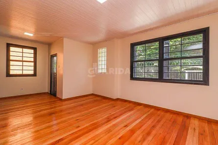 Casa com 6 Quartos para alugar, 260m² no Petrópolis, Porto Alegre