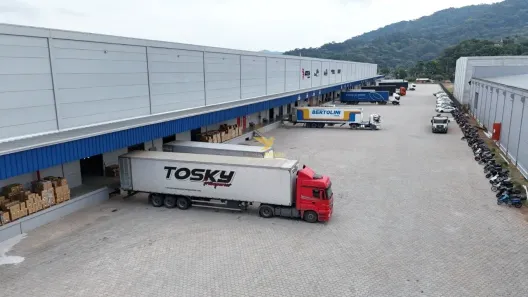 Galpão/Depósito/Armazém para alugar, 7000m² no São Roque, Itajaí