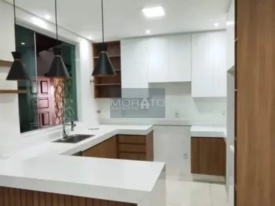 Casa com 4 Quartos à venda, 220m² no Bandeirantes, Contagem