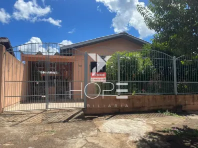 Casa com 3 Quartos para venda ou aluguel, 109m² no Jardim Silvino, Cambé
