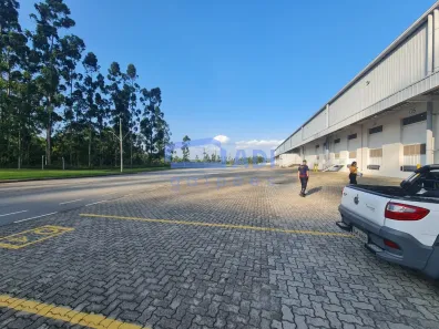 Galpão/Depósito/Armazém para alugar, 2728m² no Cinco, Contagem