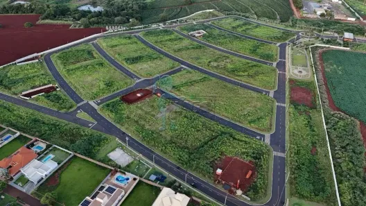 Lote/Terreno à venda, 396m² no Riviera Village, Cravinhos