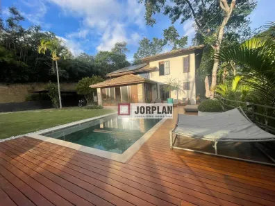 Casa de Condomínio com 4 Quartos à venda, 450m² no Itaipava, Petrópolis