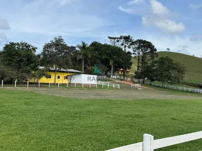 com 8 Quartos à venda, 1m² no , Lagoinha