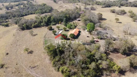 Fazenda/Sítio com 3 Quartos à venda, 600m² no Centro, Anhembi