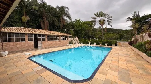 Fazenda/Sítio com 5 Quartos à venda, 306m² no Nogueira, Guararema