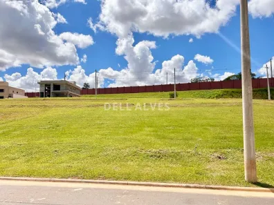 Lote/Terreno à venda, 270m² no Jardins Capri, Senador Canedo