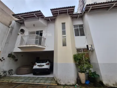Casa de Condomínio com 4 Quartos à venda, 354m² no Setor Bueno, Goiânia
