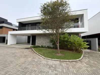Casa com 3 Quartos à venda, 200m² no Glória, Joinville