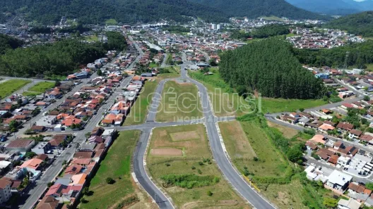 Lote/Terreno à venda, 300m² no Tifa Martins, Jaraguá do Sul
