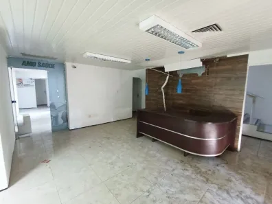 Prédio Comercial à venda, 300m² no Centro, Fortaleza